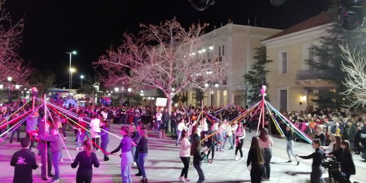 ΔΗΜΟΣ ΠΥΡΓΟΥ: 1η Αποκριά 2020 – Χορέψαμε με τα γαϊτανάκια μας