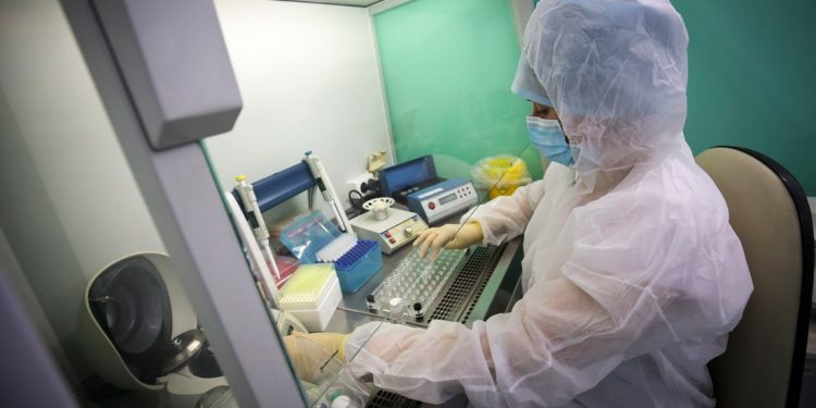 Στους 490 οι νεκροί, περισσότερα από 24.000 τα κρούσματα – News.gr