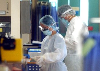 242 νέοι θάνατοι – 14.840 νέα επιβεβαιωμένα κρούσματα – News.gr