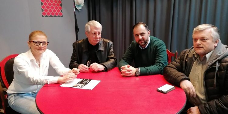 “Γουρούνι στο σακί” από την Παρασκευή στο Λαζαράκειο Δημοτικό Μέγαρο Αμαλιάδας