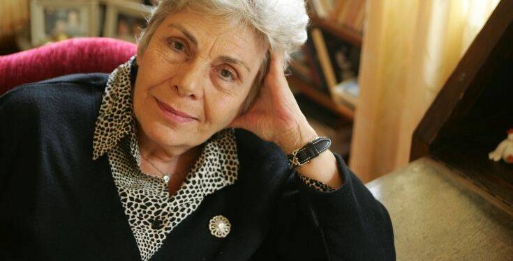 Ανακοπή υπέστη η σπουδαία ποιήτρια Κική Δημουλά – Newsbeast