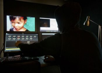 Μάστιγα η πορνογραφία ανηλίκων και ο εκβιασμός παιδιών μέσω διαδικτύου – News.gr