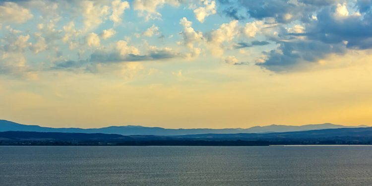 Τοπίο γαλήνης στη Βόλβη – Newsbeast