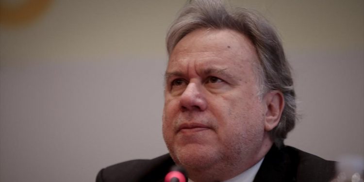 Στο νοσοκομείο ο Γ. Κατρούγκαλος - Τραυματίστηκε στη μέση