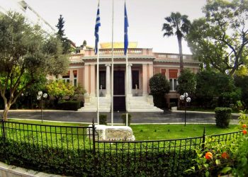 Ο τέκτονας που πούλησε το σπίτι του στο κράτος για να γίνει η πρωθυπουργική κατοικία