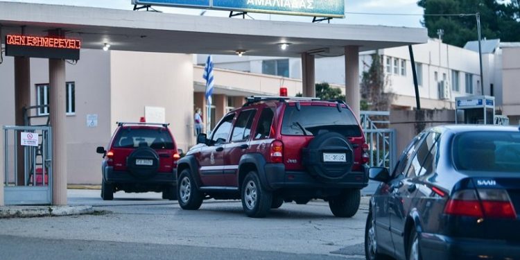Συναγερμός στην Αμαλιάδα – Επιχείρηση απολύμανσης κτιρίων – News.gr
