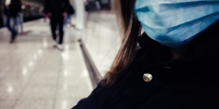 Ποινές από 10 χρόνια έως και ισόβια για τη μη τήρηση της καραντίνας – News.gr