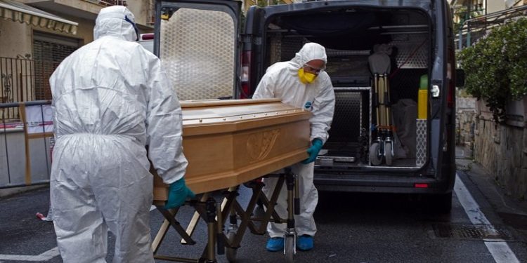 Πέθανε βουλευτής που μολύνθηκε από τον ιό – News.gr