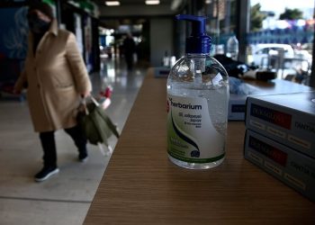 Τα μέτρα προστασίας σε φούρνους και επιχειρήσεις τροφίμων – News.gr