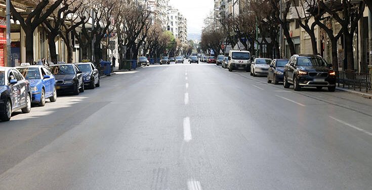 Απαγόρευση κυκλοφορίας: Πώς θα μετακινούνται πολίτες και εργαζόμενοι