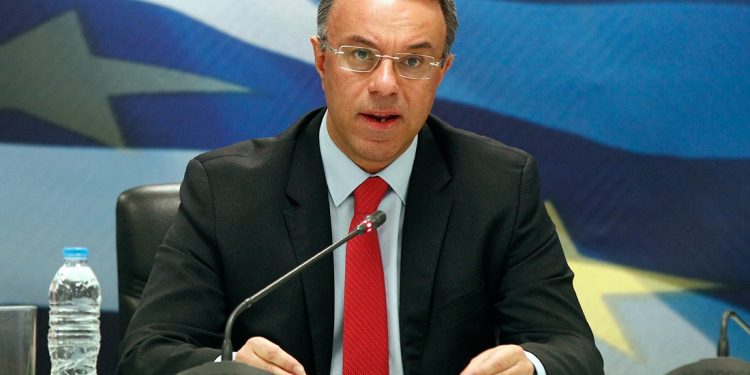 Αναβολή 75 ημερών για τις επιταγές – Επίδομα 600 ευρώ σε γιατρούς και δικηγόρους – News.gr