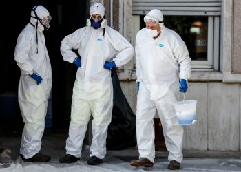 Οι κινήσεις που πρέπει να κάνουν όσοι ήρθαν σε επαφή με ύποπτο κρούσμα – News.gr