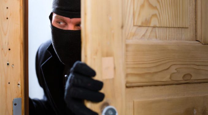 ΛΕΧΑΙΝΑ: Εξιχνίαση κλοπής