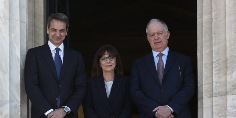 Ορκίστηκε νέα Πρόεδρος της Δημοκρατίας η Κατερίνα Σακελλαροπούλου