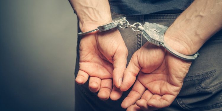 Συνέλαβαν ιδιοκτήτη φροντιστηρίου γιατί δεν τήρησε τα προληπτικά μέτρα – News.gr