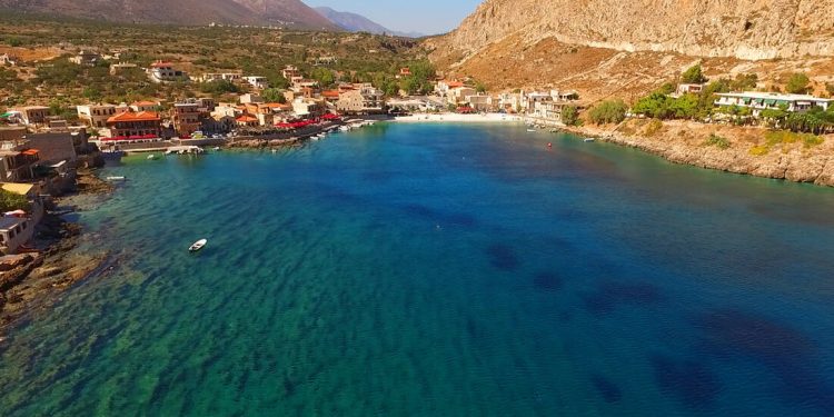 Ανακαλύψτε το «στολίδι» της Λακωνικής Μάνης – Newsbeast