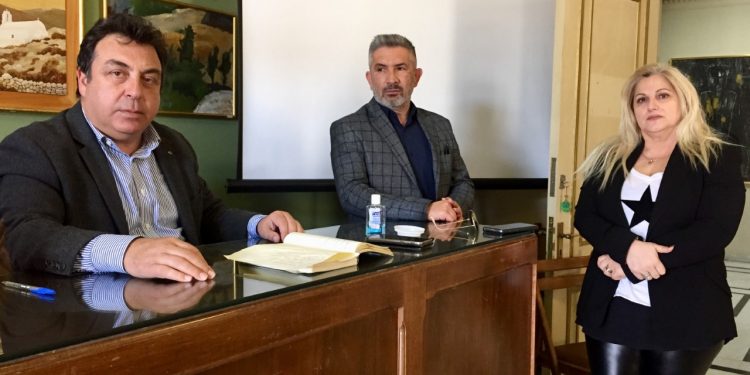 ΔΗΜΟΣ ΠΥΡΓΟΥ: Τηλεφωνική γραμμή υποστήριξης αδύναμων& μη αυτοεξυπηρετούμενων δημοτών