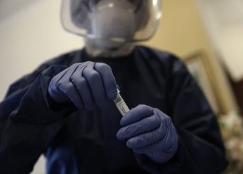 Κορονοϊός: Θετικά τα 20 από τα 29 δείγματα στη συνοικία της Νέας Σμύρνης στη Λάρισα