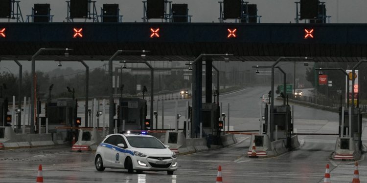 Ξεκίνησαν οι αυστηροί έλεγχοι σε όλες τις μετακινήσεις ενόψει του Πάσχα – News.gr