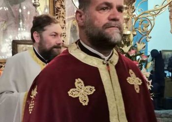 Πρεσβ. Νικόλαος Κατσηδήμας: “ΠΕΙΘΕΣΘΑΙ ΤΟΙΣ ΗΓΟΥΜΕΝΟΙΣ ΥΜΩΝ ΚΑΙ ΥΠΕΙΚΗΤΕ”