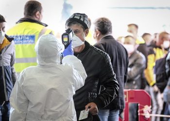 Δεν είναι απαραίτητο μέτρο η κατάργηση των ταξιδιών για τον περιορισμό της επιδημίας – News.gr