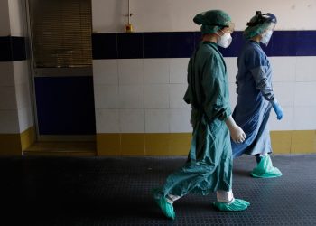 Στους 99 οι νεκροί – Πέθανε 76χρονος – News.gr