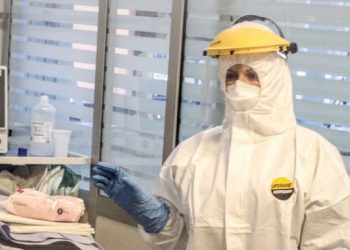 Κωρονοϊός: Ελπιδοφόρα τα πρώτα αποτελέσματα από τη χρήση κολχικίνης σε 60 Ελληνες ασθενείς