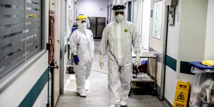 Κορωνοϊός: Στους 114 οι νεκροί – Εχασε τη μάχη 68χρονη από την Καστοριά