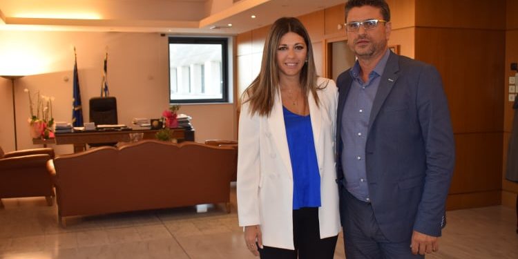 ΔΗΜΟΣ ΑΝΔΡΑΒΙΔΑΣ – ΚΥΛΛΗΝΗΣ: Παροχή εξοπλισμού για την ομαλή και συλλογική τηλεκπαίδευση των μαθητών όλων των εκπαιδευτικών βαθμίδων