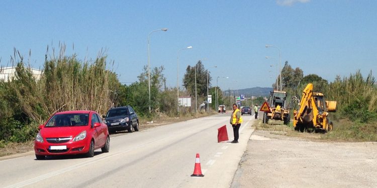 Π.Ε ΗΛΕΙΑΣ: Καθαρισμός από την Γέφυρα Αλφειού έως την ανατ. είσοδο του Πύργου