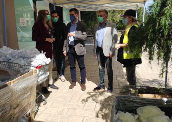 Π.Ε. ΗΛΕΙΑΣ: Επίσκεψη Αντιπεριφερειάρχη Π.Ε Ηλείας Β. Γιαννόπουλου στον χώρο διανομής τροφίμων του προγράμματος ΤΕΒΑ