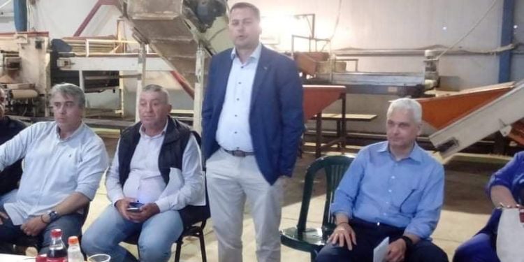 Μέτρα στήριξης των πατατοπαραγωγών διεκδικεί η Περιφέρεια