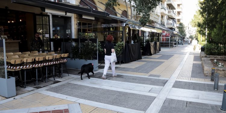 «Κληρώνει» για τις 25 Μαΐου το άνοιγμα καταστημάτων εστίασης