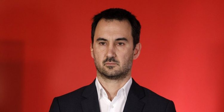 Αλ. Χαρίτσης: Πλήρως ανεπαρκείς οι ενέργειες της κυβέρνησης στην οικονομία