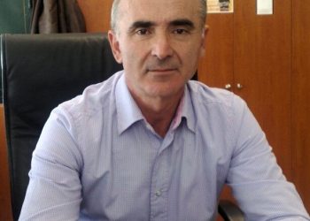 Έστησαν σκηνές στην κεντρική διώρυγα στο Κολίρι και κινδυνεύουν παιδιά!