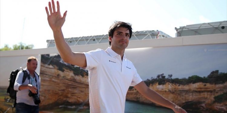 Επίσημα στην Ferrari ο Κάρλος Σάινθ Jr