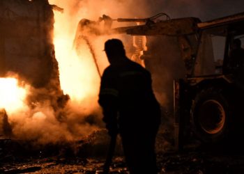 ΣΠΙΑΝΤΖΑ ΠΥΡΓΟΥ: Νεκρός ηλικιωμένος άνδρας από πυρκαγιά που ξέσπασε στο σπίτι του