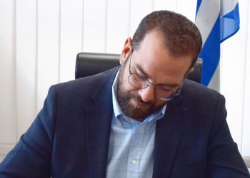 ΠΕΡΙΦΕΡΕΙΑ ΔΥΤΙΚΗΣ ΕΛΛΑΔΑΣ: Διευκρινήσεις για τον τρόπο μεταφοράς των μαθητών ζητά ο Περιφερειάρχης Νεκτάριος Φαρμάκης
