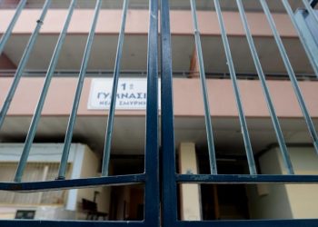 Στις 6 Μαΐου επιστρέφουν οι καθηγητές σε γυμνάσια και λύκεια