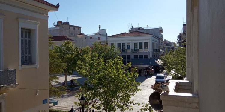 Ο ηλιόλουστος Πύργος