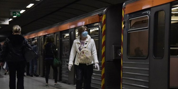 Τι ισχύει από αύριο σε ΜΜΜ, ταξί και ΚΤΕΟ