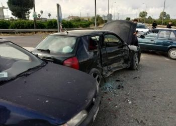 ΝΕΑ ΜΑΝΩΛΑΔΑ: Τροχαίο με τρεις τραυματίες
