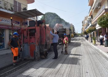 ΔΗΜΟΣ ΑΝΔΡΑΒΙΔΑΣ – ΚΥΛΛΗΝΗΣ: Συνεχίζονται τα έργα ασφαλτόστρωσης και ανακατασκευής του οδικού δικτύου