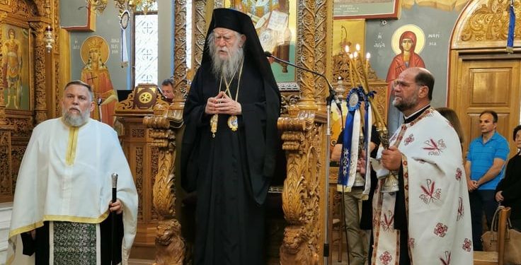 Με ιεροπρέπεια και εν μέσω κορωνοϊού, οι Δεσποτικές εορτές της Πεντηκοστής και της Αγίας Τριάδος στον Πύργο