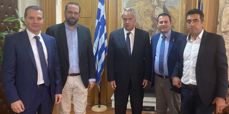 Συνάντηση  του Περιφερειάρχη Νεκτάριου Φαρμάκη με τον Υπουργό Αγροτικής Ανάπτυξης και Τροφίμων Μάκη Βορίδη