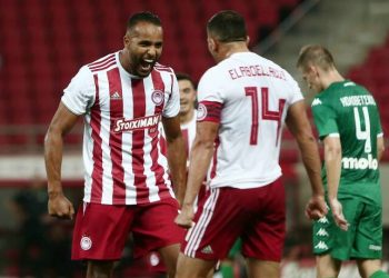 Ο Ολυμπιακός 3-0 τον Παναθηναϊκό, αγκαλιά με το 45ο πρωτάθλημα