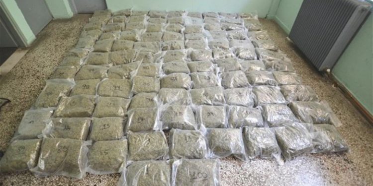 Συνελήφθησαν δύο άνδρες για διακίνηση και κατοχή ναρκωτικών στον Πύργο