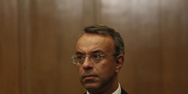 Αποζημίωση 534 ευρώ και σε ελεύθερους επαγγελματίες για τον Μάιο