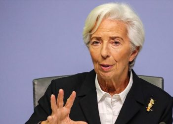 Η Λαγκάρντ προειδοποιεί τους «27» για «χτύπημα» στις αγορές αν δεν καταλήξουν σε συμφωνία