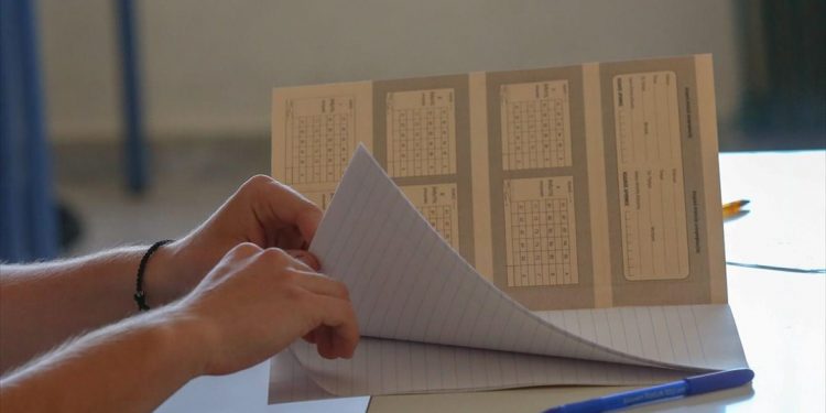 Πανελλαδικών συνέχεια αύριο για τα ΓΕΛ με μαθήματα Προσανατολισμού